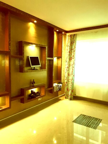 Militari, Auchan Iuliu Maniu 590,